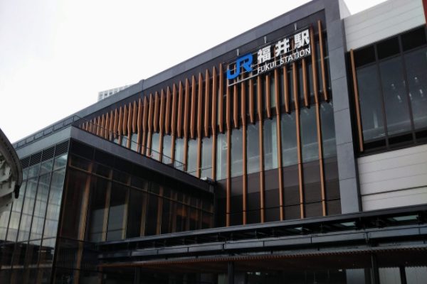 JR福井駅