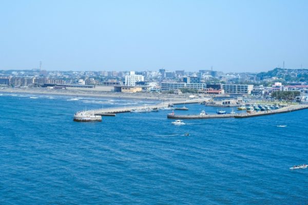 江の島の海