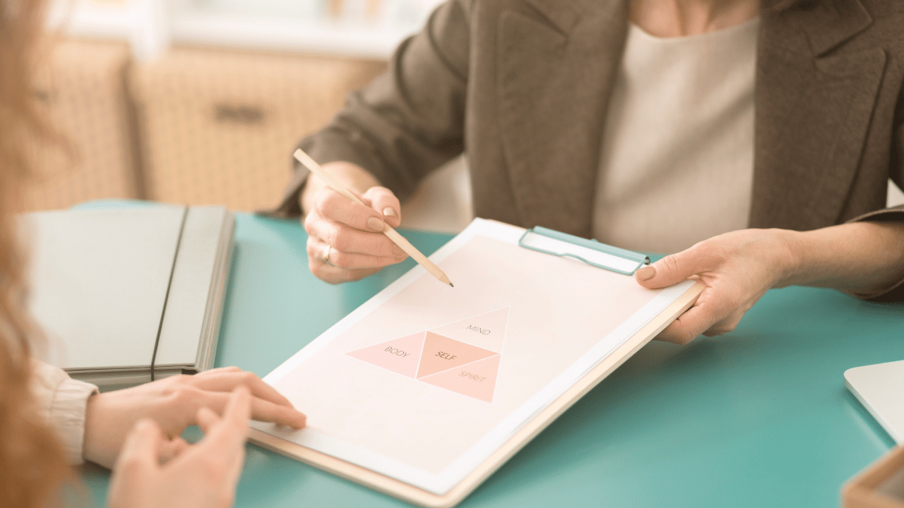 説明している様子