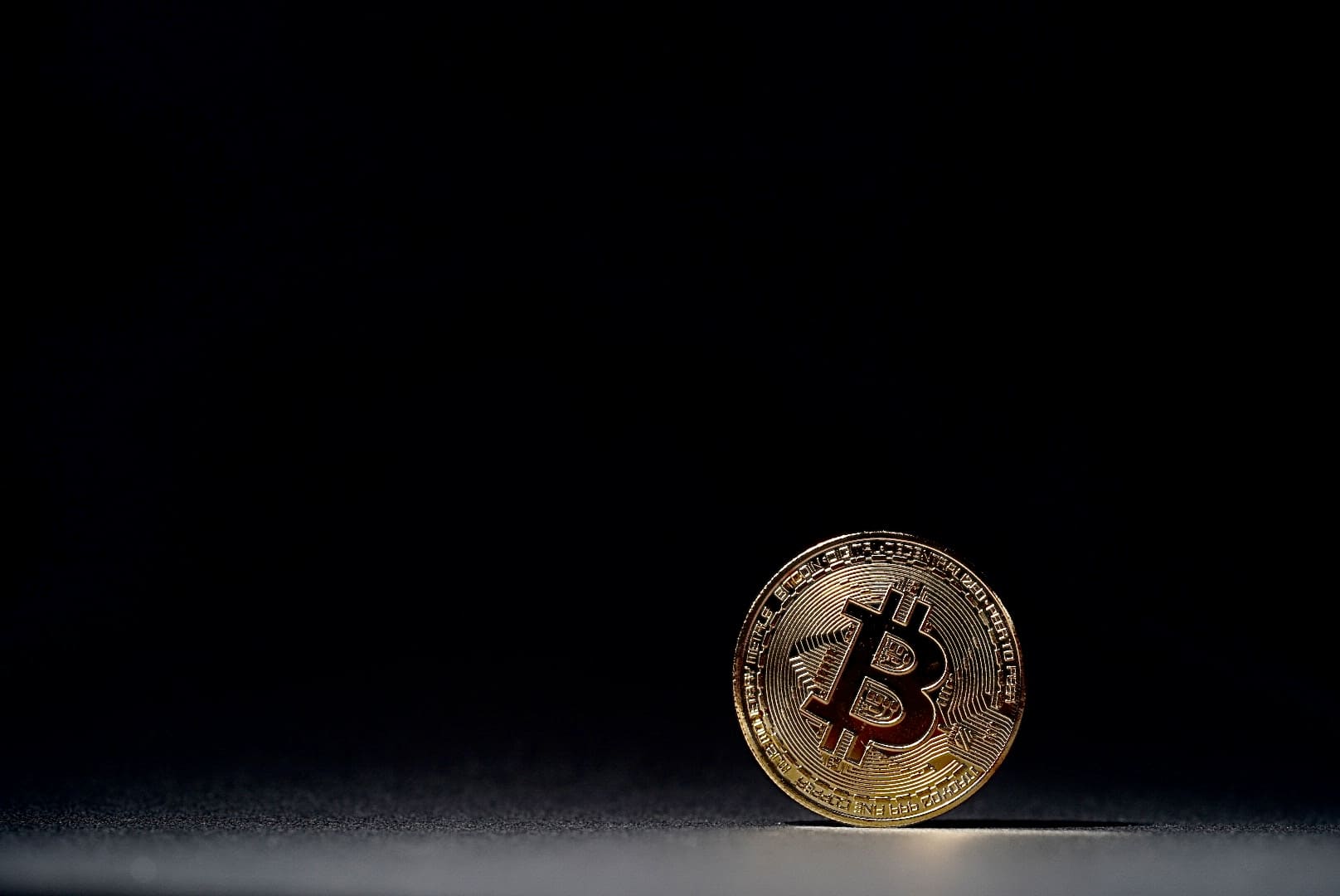 レイブンコイン/RVNの買い方は？通貨の特徴や今後を解説！購入できる取引所もご紹介│LIFE TREND