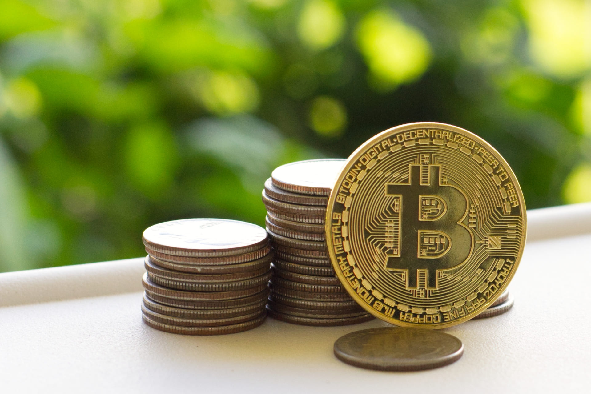 レイブンコイン/RVNの買い方は？通貨の特徴や今後を解説！購入できる取引所もご紹介│LIFE TREND