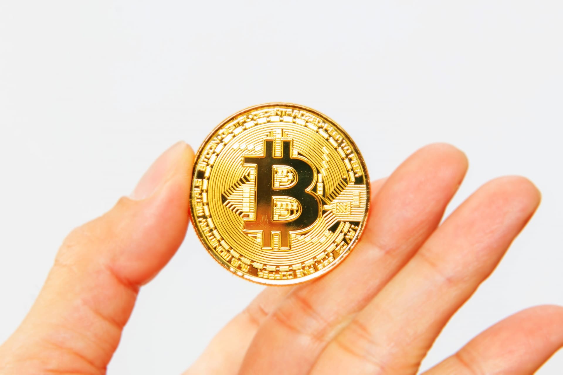 bitbank(ビットバンク)とは？特徴や評判、口座開設方法、メリット・デメリットを解説│LIFE TREND